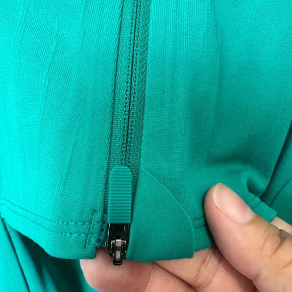 Lululemon SenseKnit Running One-Piece Green - Picture 11 of 15